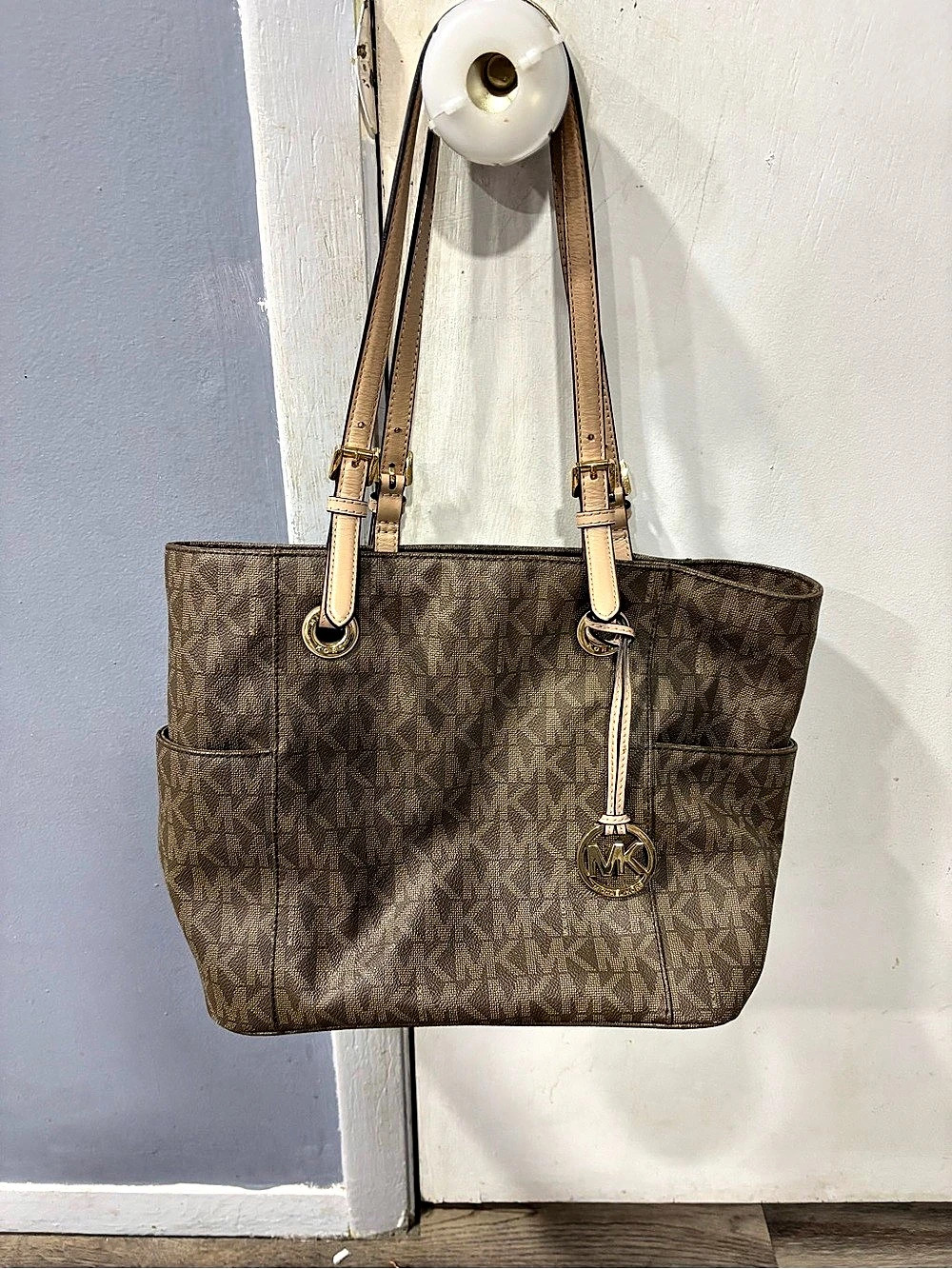Michael Kors Jet Set Travel Large Signature Logo Tote Bag Brown & Tan Tote Bag